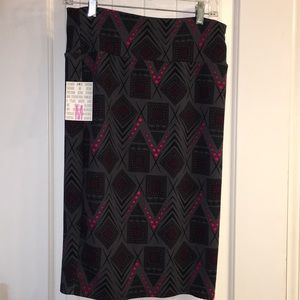 NWT LulaRoe Cassie Size Medium